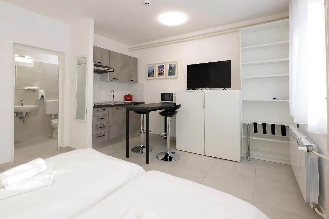 Hostel Rijeka Budget Rooms
