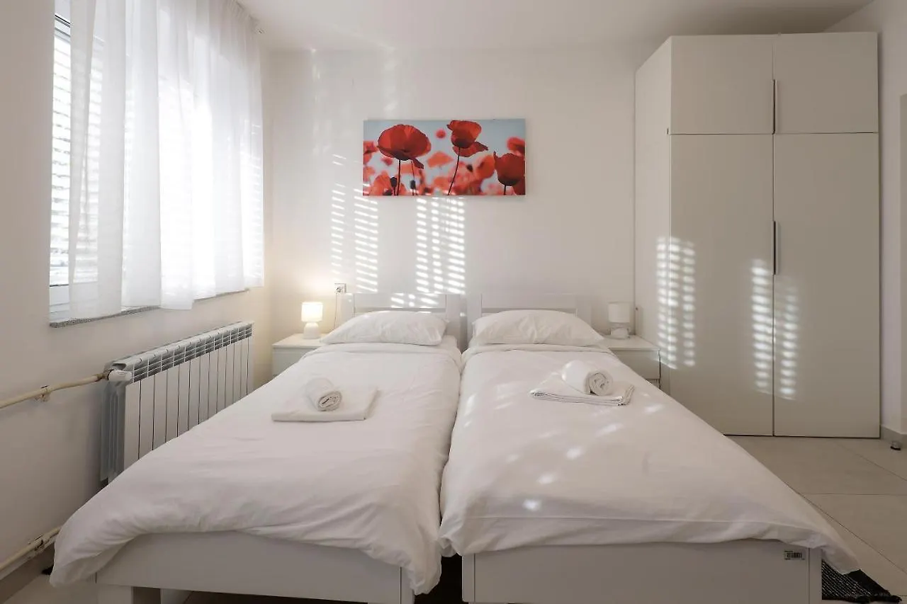 Hostel Rijeka Budget Rooms Croatia