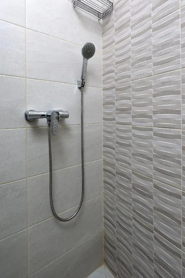 Rijeka Budget Rooms 0*,  Hırvatistan
