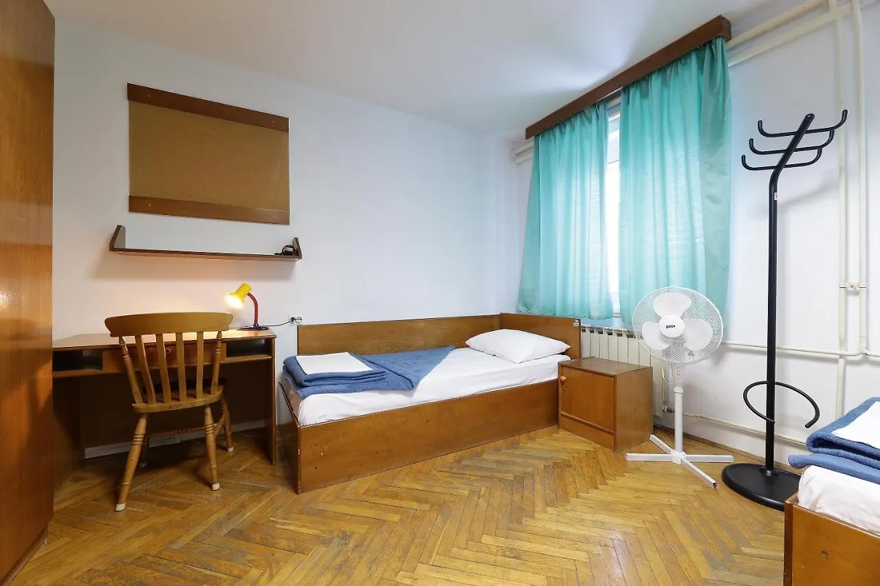 Rijeka Budget Rooms 0*,  Hırvatistan